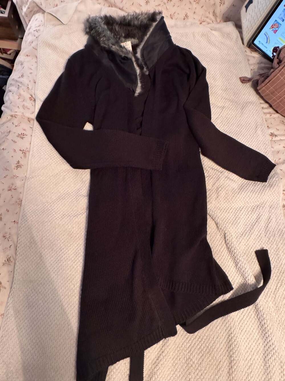 Carolina Colours Black Long Cardigan Sweater with Faux Fur Collar